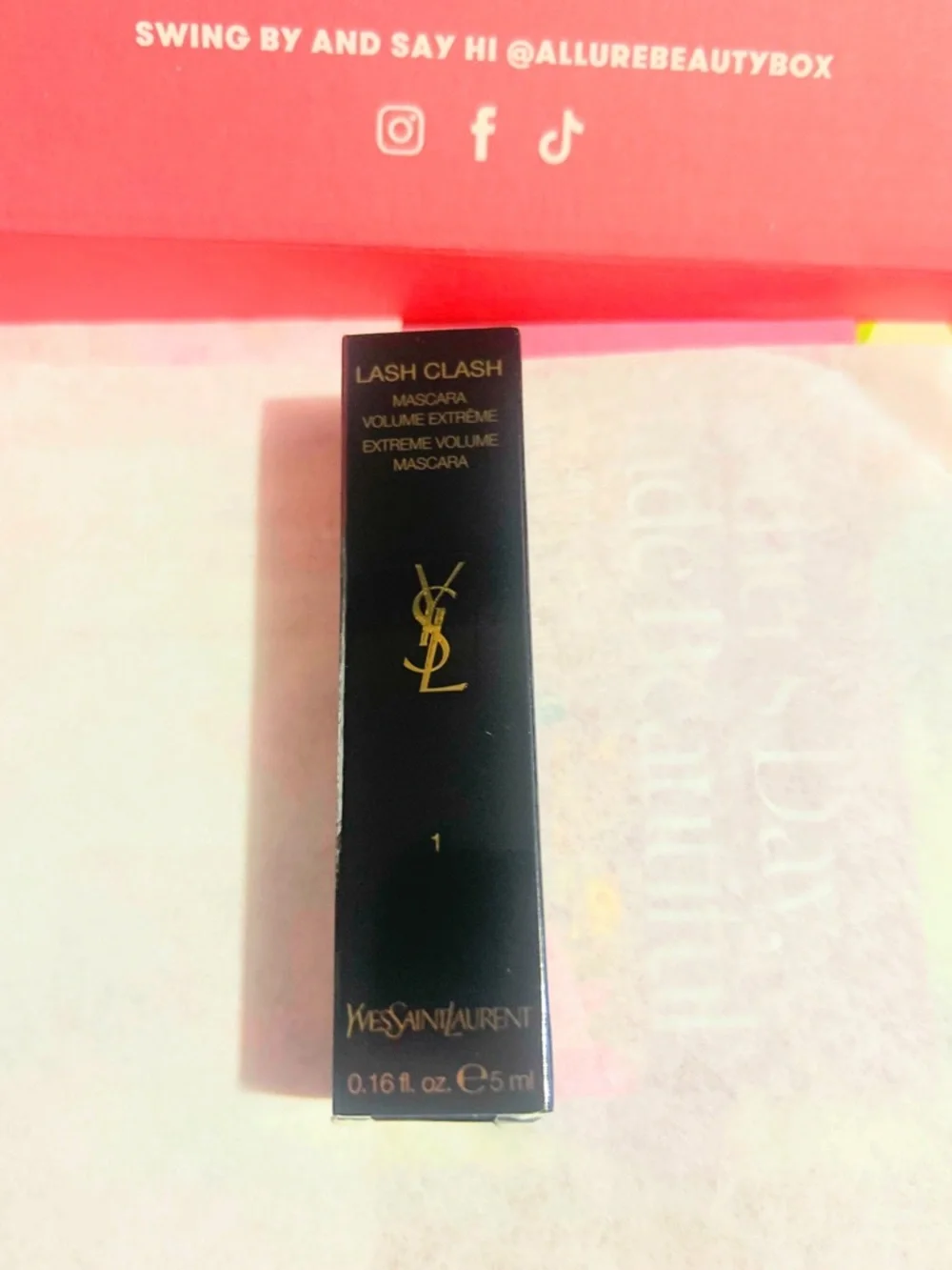 YSL Lash Clash Extreme Volume Mascara in 01 Noir Black 5mL 0.16 fl oz Travel
